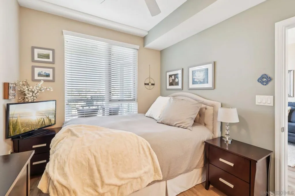 300 W Beech St 1105, San Diego, California 92101 home-pic-16